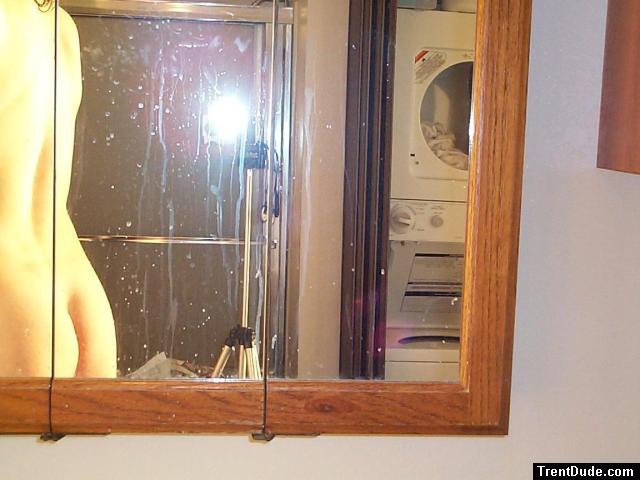 buttocks in the corner