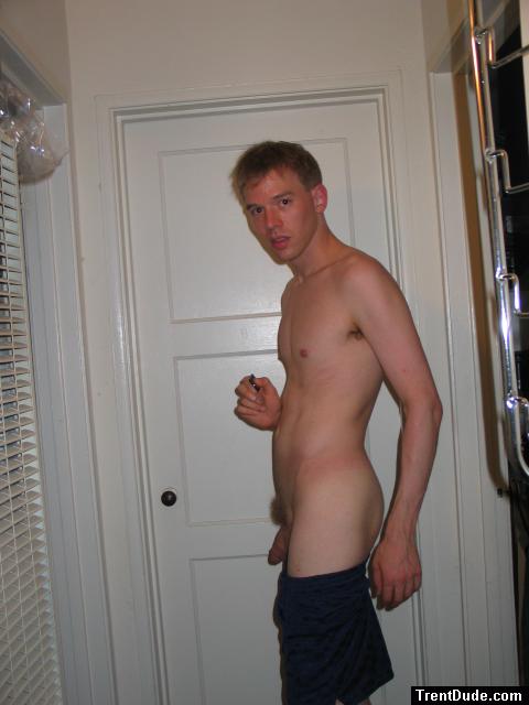 Nude in hallway