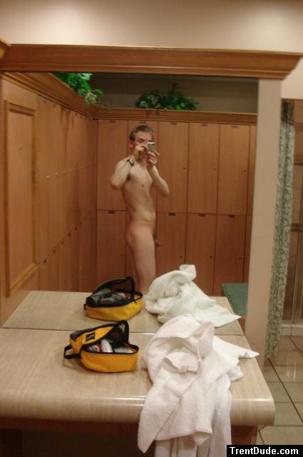 Locker room - Nude Series