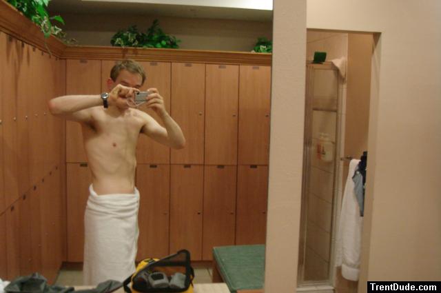 Locker room - Nude Series