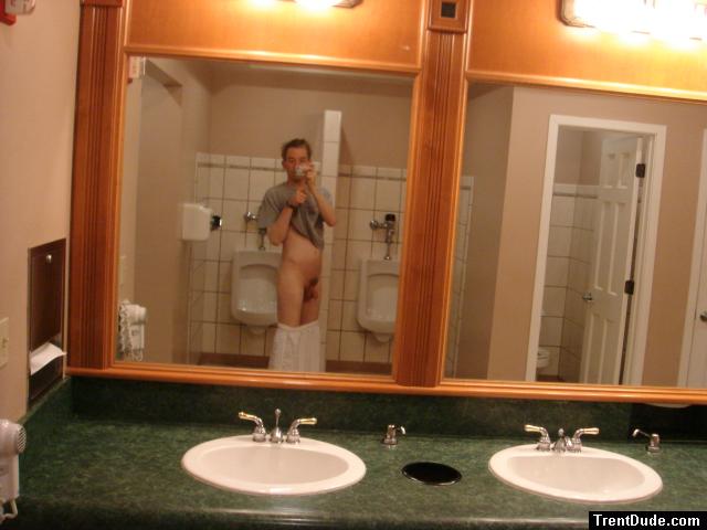 Locker room - Nude Series