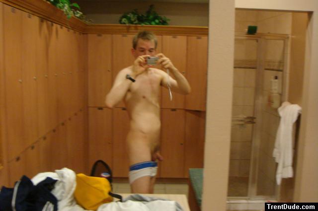 Locker room - Nude Series