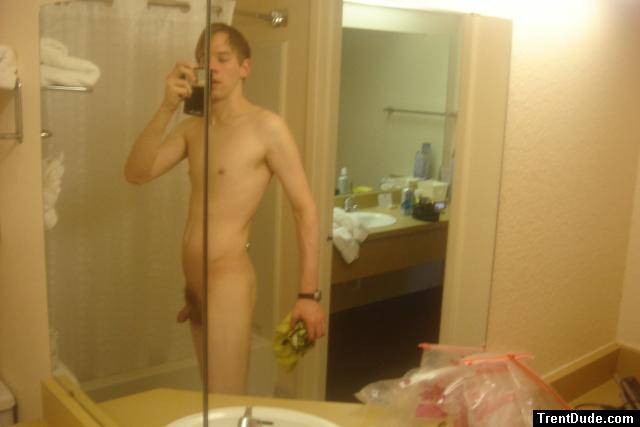 Mirror split naked