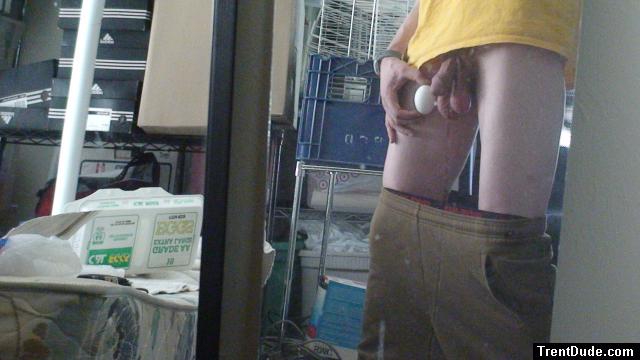 Testicles the same size as Grade AA Extra Large eggs